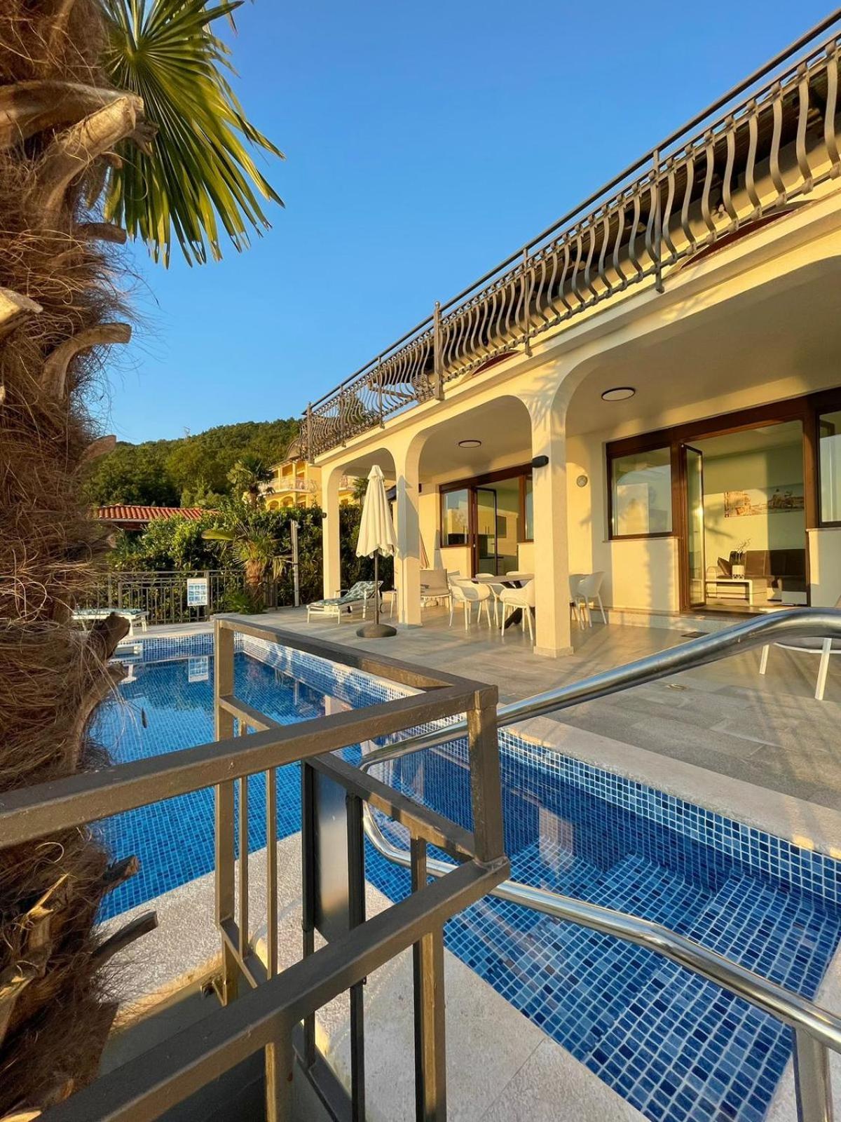 Villa Nikolla Lovran Extérieur photo